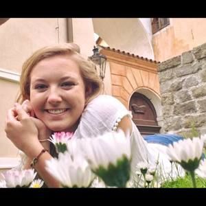 Meet your Posher, Abby